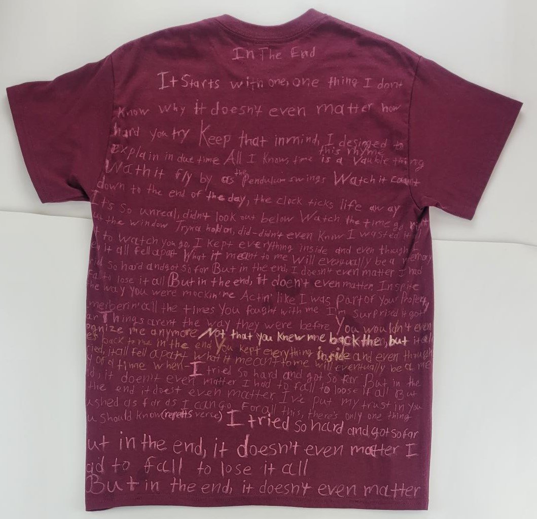 “Linkin by RM9- Raven McCormick, T-Shirt
